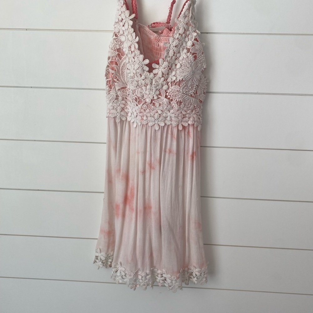 Lace-Trim Pink Tie-Dye Cami Top - Picture 4 of 6